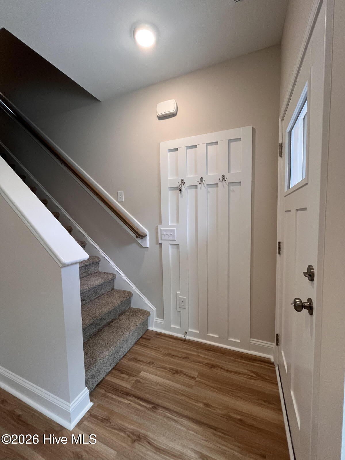 160 Loren Road – photo 2