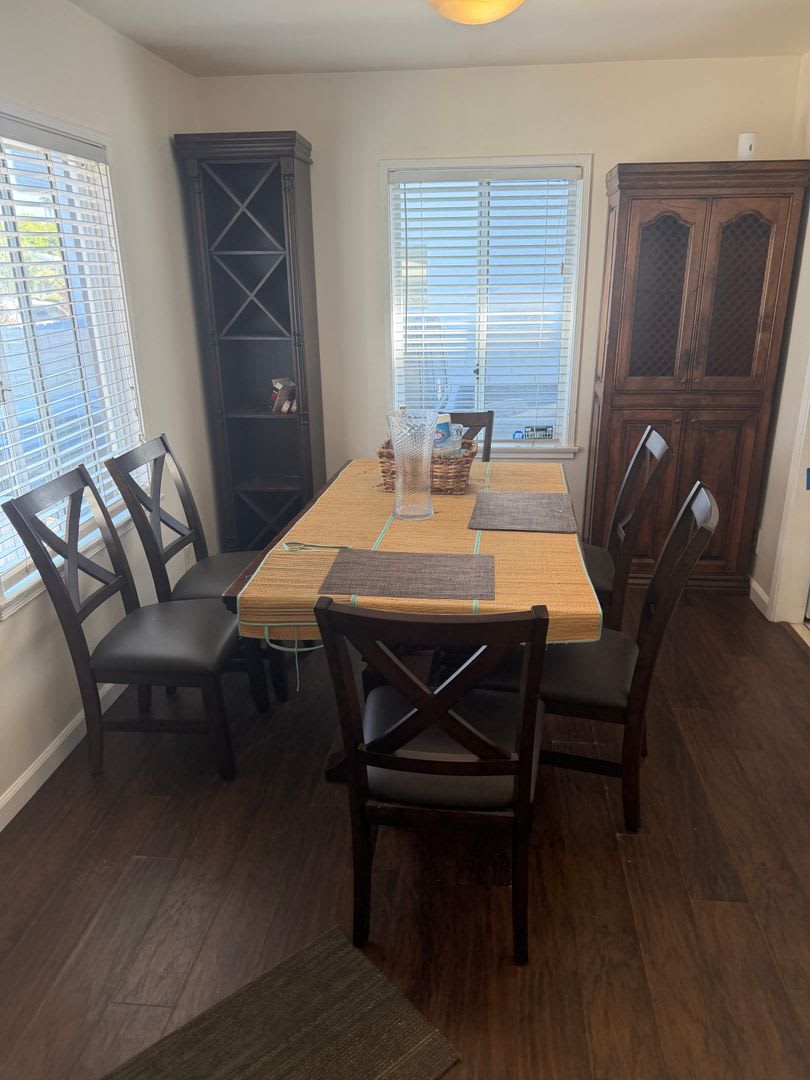 Lovely 3 Bed / 2 Bath home is located in a desirable Westchester neighborhood – photo 5