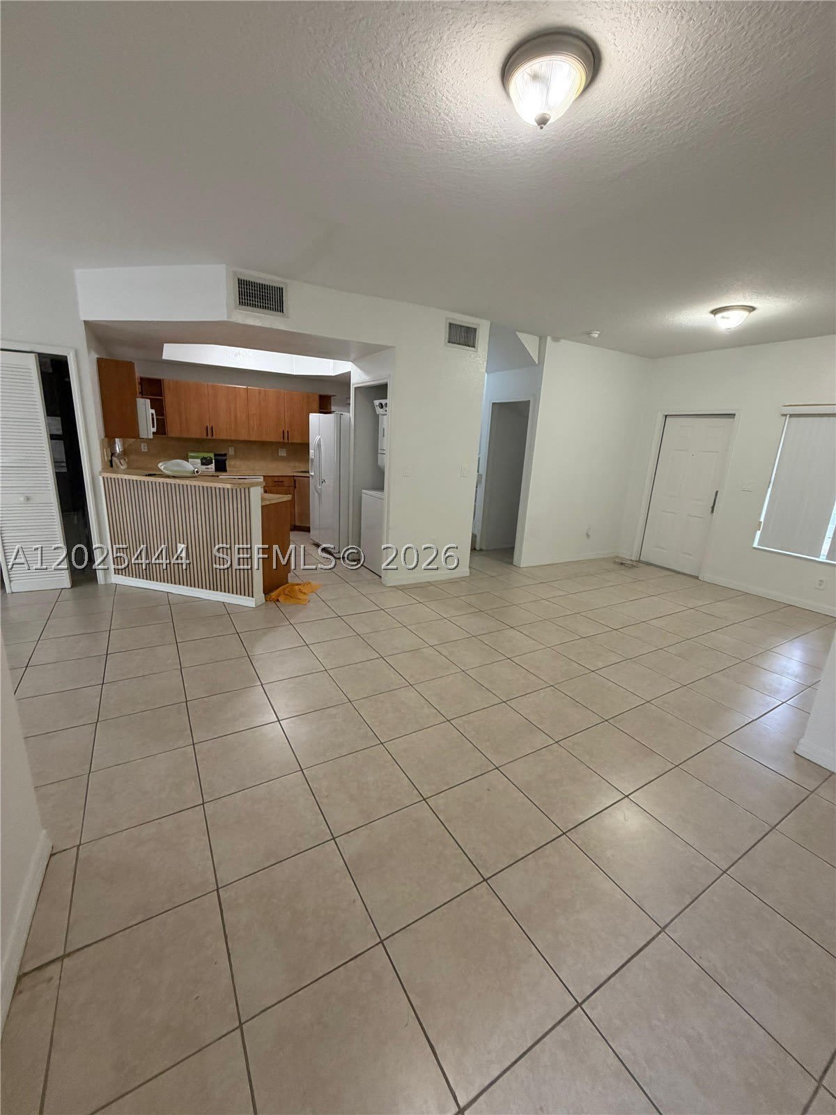 681 SW 7th St – photo 2