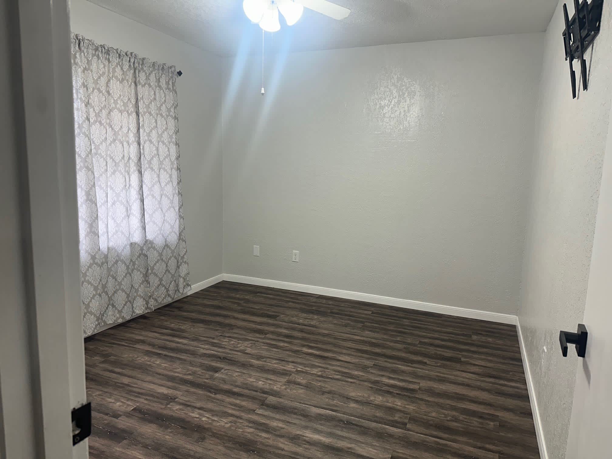 208 Walnut Street – photo 5