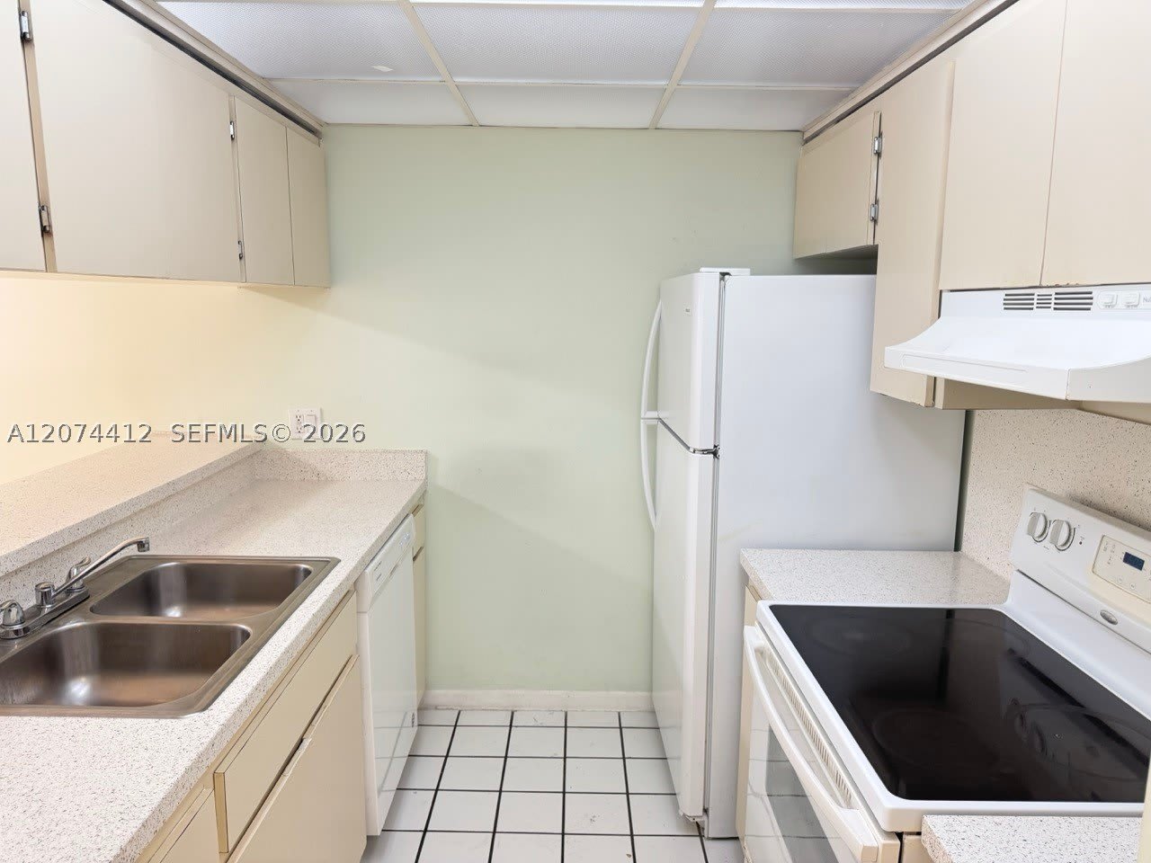 8120 Geneva Ct – photo 4
