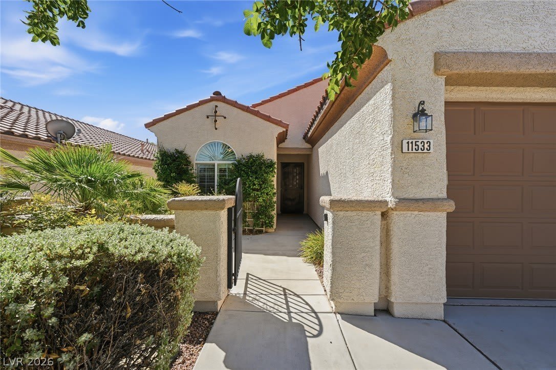 11533 Crimson Rose Avenue – photo 2