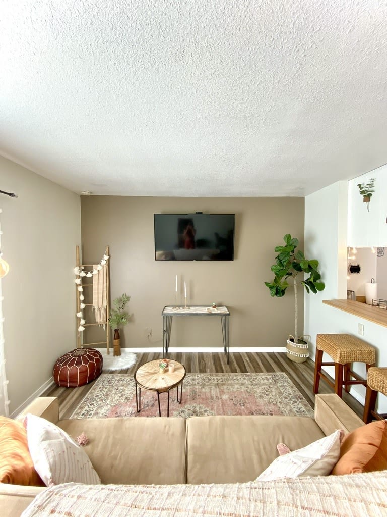 4753 35th St – photo 2