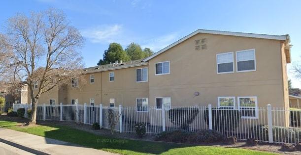 5710 66th Ave. – photo 3