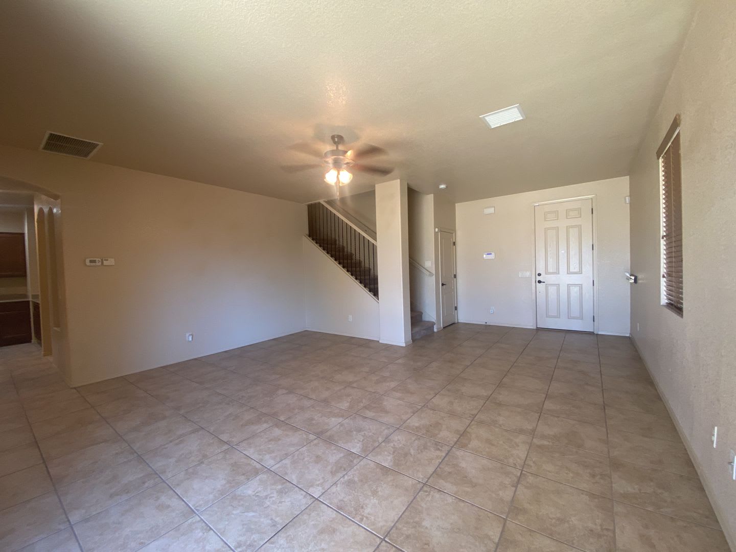 4 bedrooms, 3.5 bathrooms home, 2 Primary Suites! – photo 2
