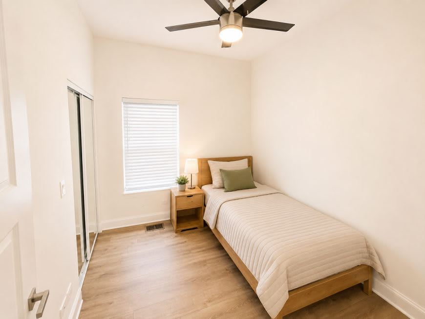 2991 N Lawndale – photo 3