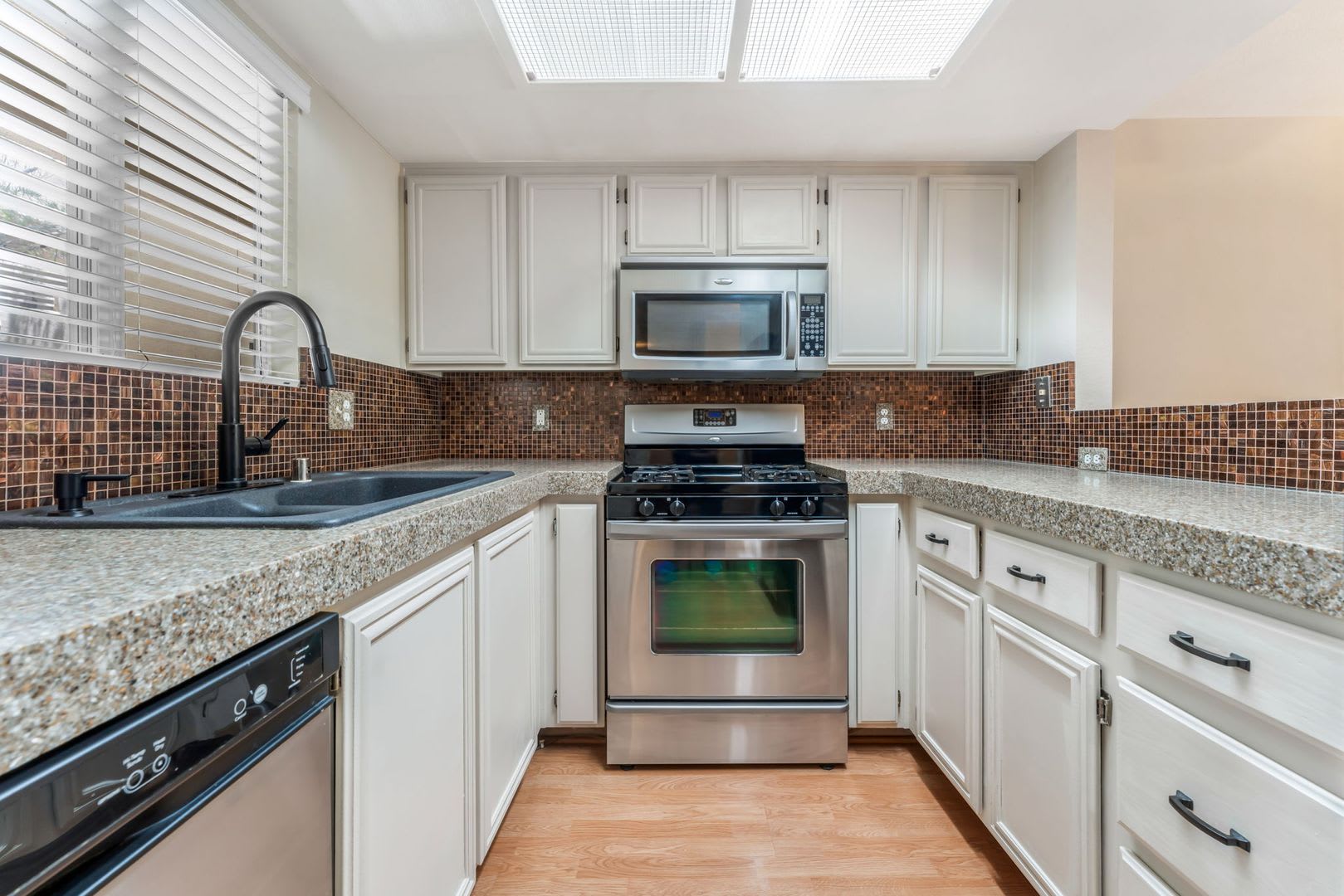Resort Style Living In A Gated Northwest Las Vegas Community – photo 5