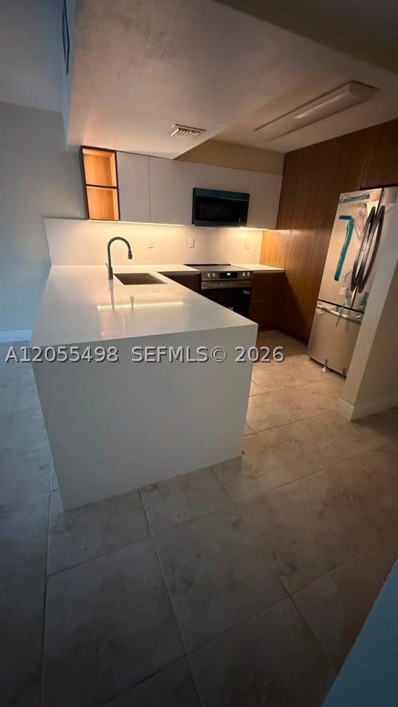 5000 NW 79 AV – photo 5