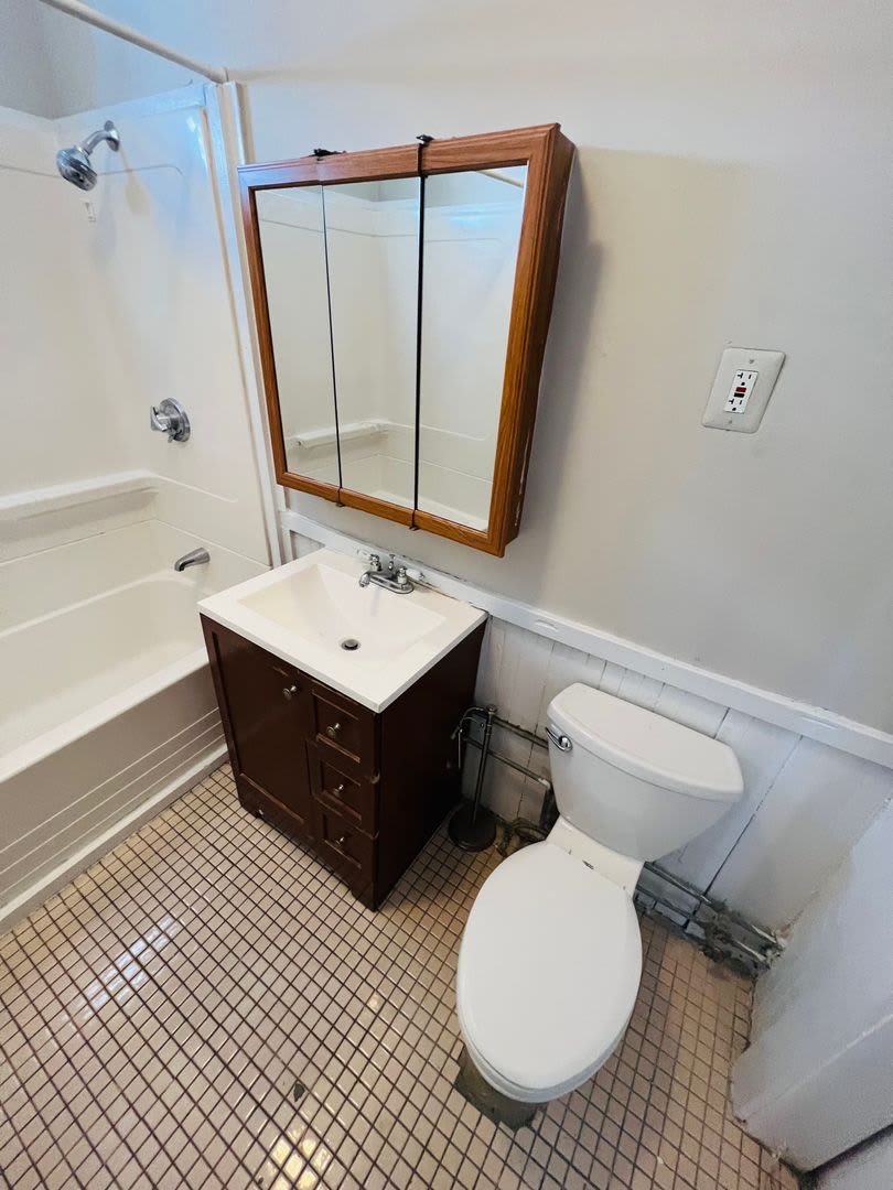 NEWLY RENOVATED PENTHOUSE UNIT – photo 5