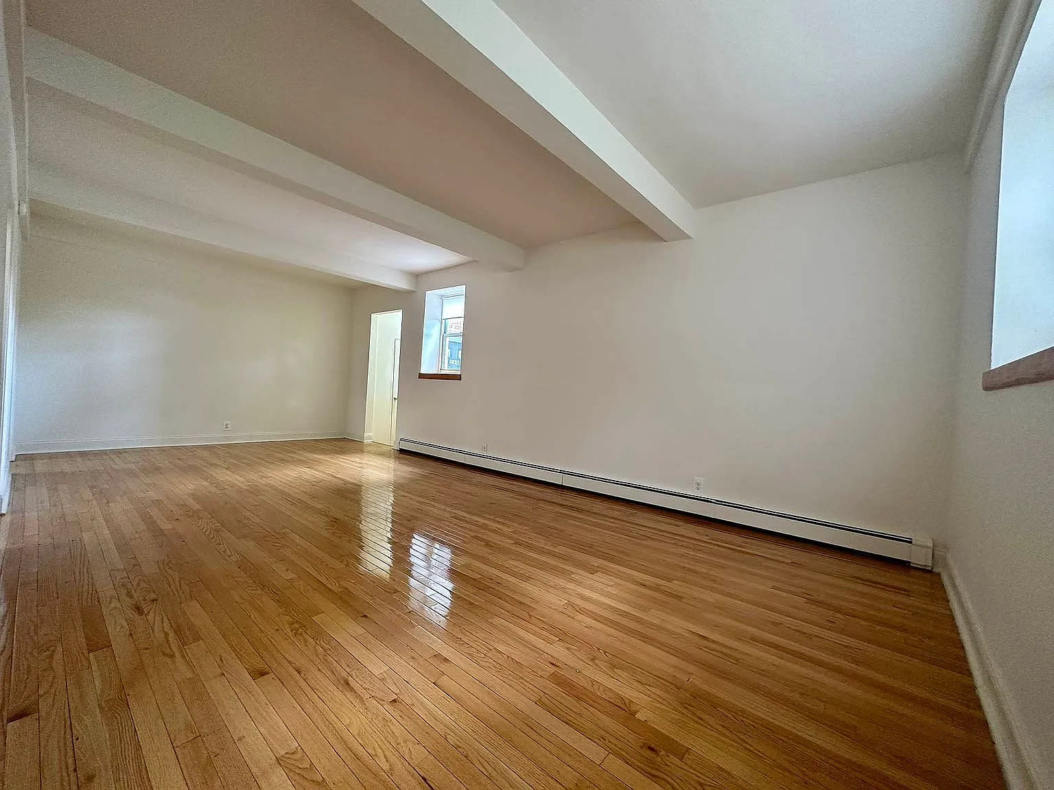 476 Howard Ave – photo 3