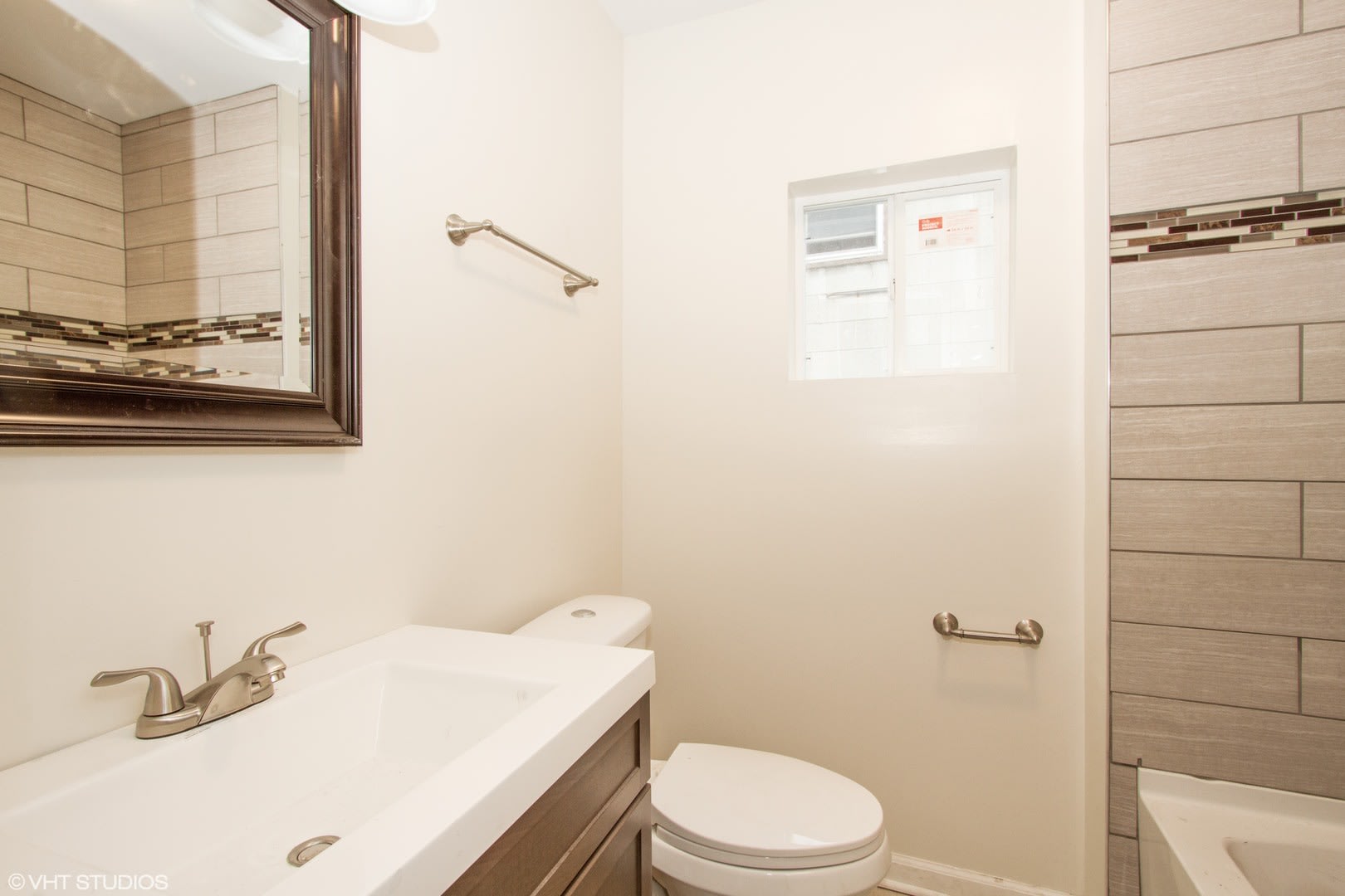 Newly Remodeled Ready To Move In House – photo 3