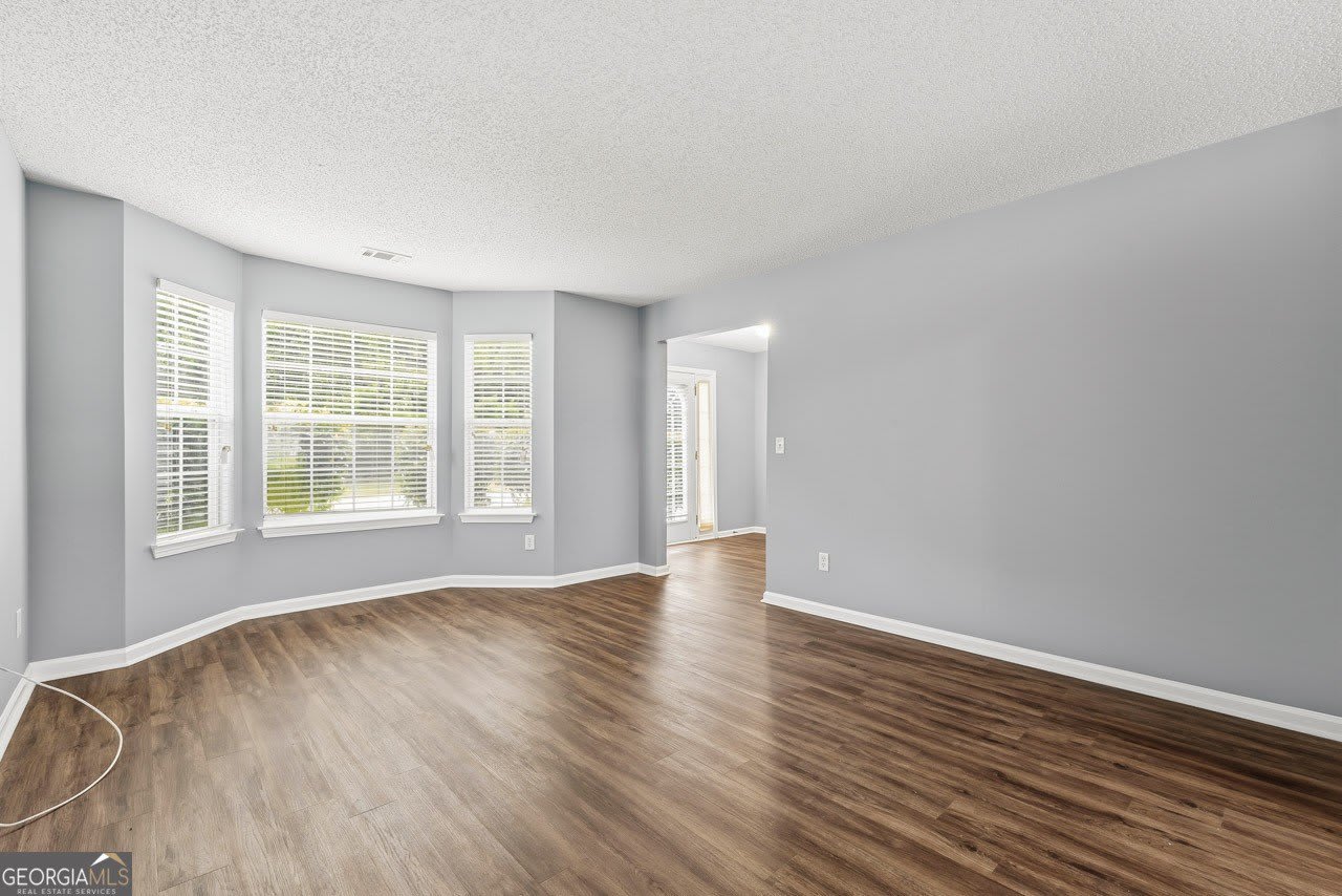 11925 Spring Lake Way – photo 5