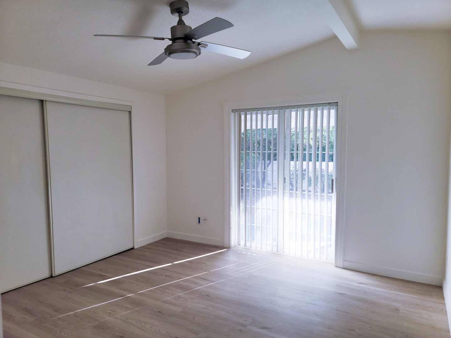 Remodeled 3 Bedroom Home with Shop in Lava Bluff 55+ Community – photo 5
