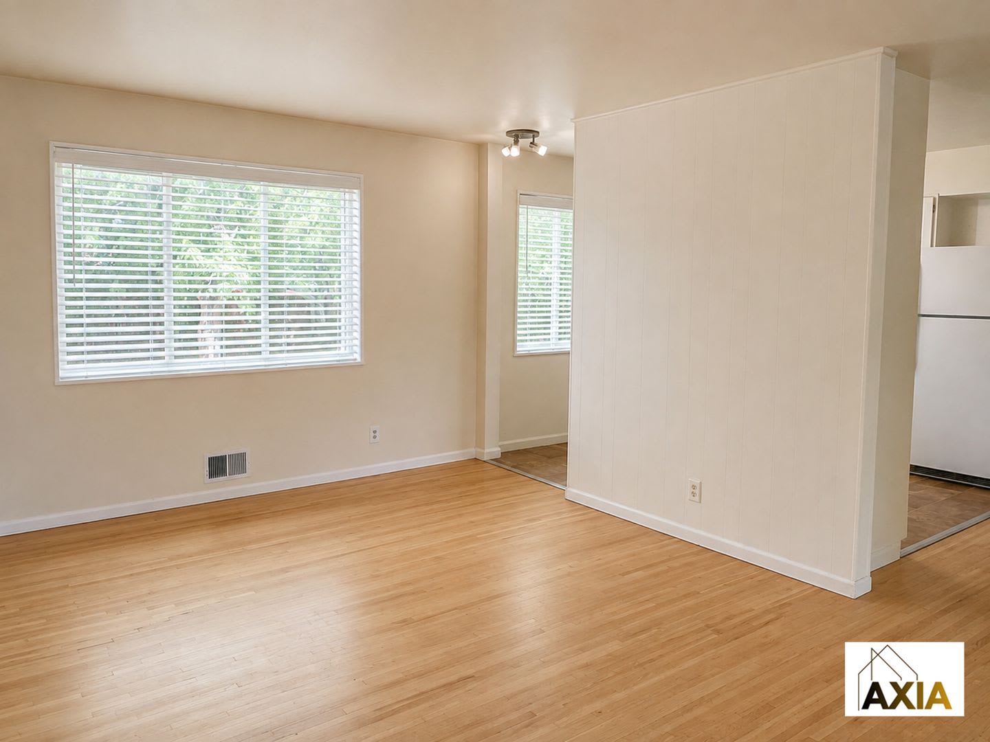 Home in South Boulder for Fall Pre-Lease! – photo 3