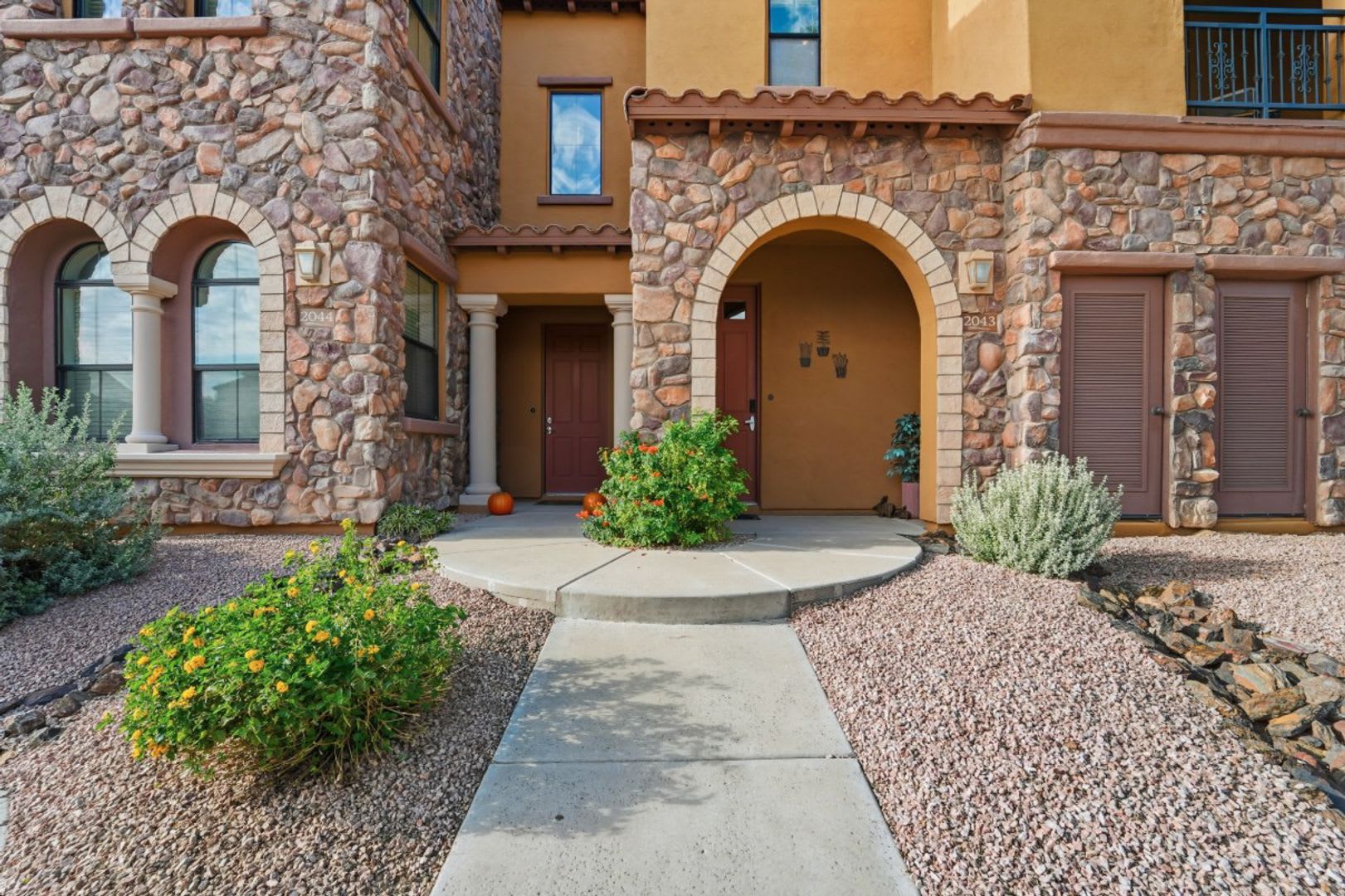 Experience Luxury Living in Scottsdale's Premier Grayhawk Community! – photo 2