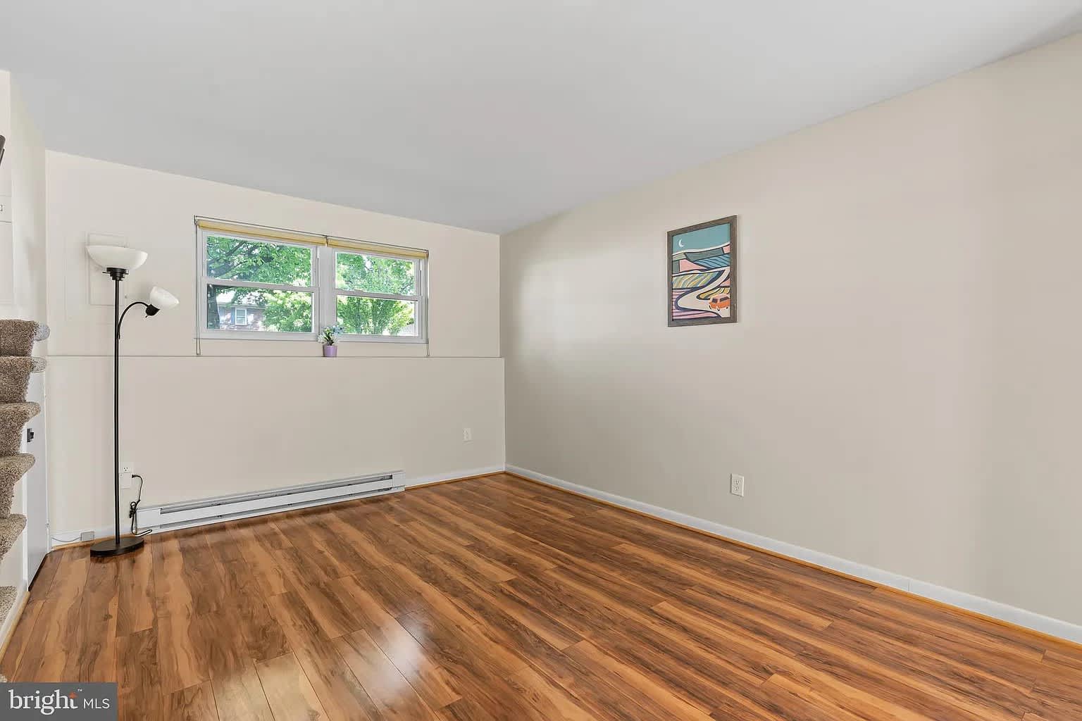 121 Carnival Dr – photo 2