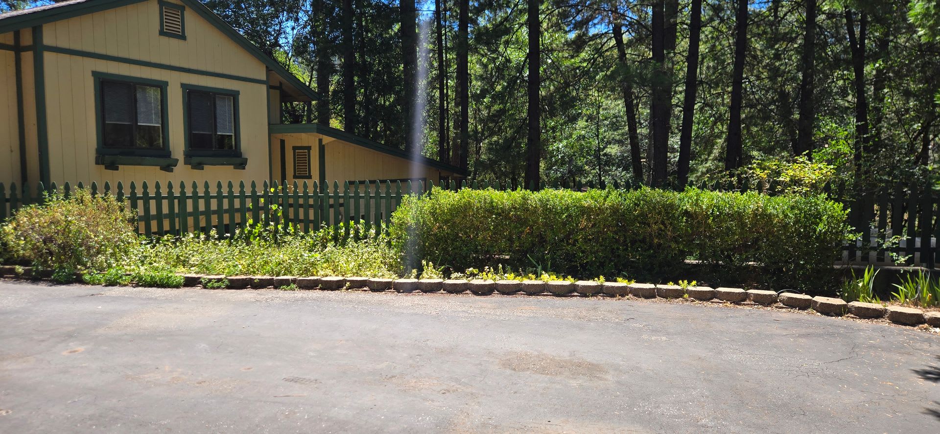 Spacious 3-bedroom, 2-bath multi-family home – photo 2