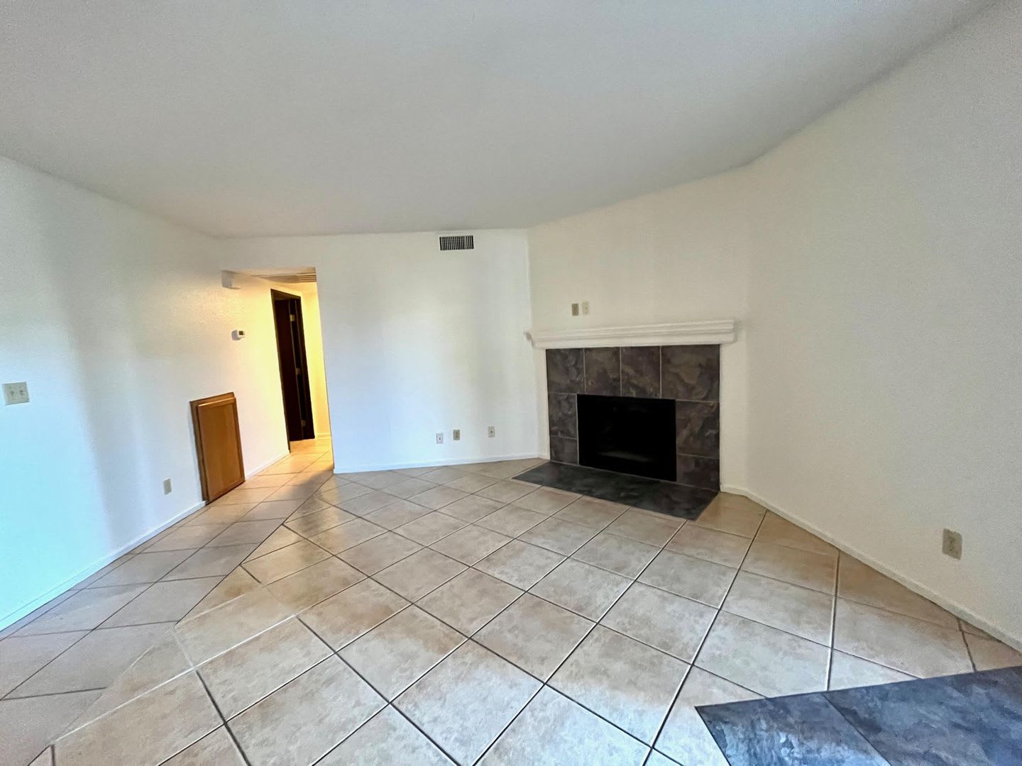 Great 2 Bedroom and 2 bath Condo on First Floor close to UNLV – photo 4