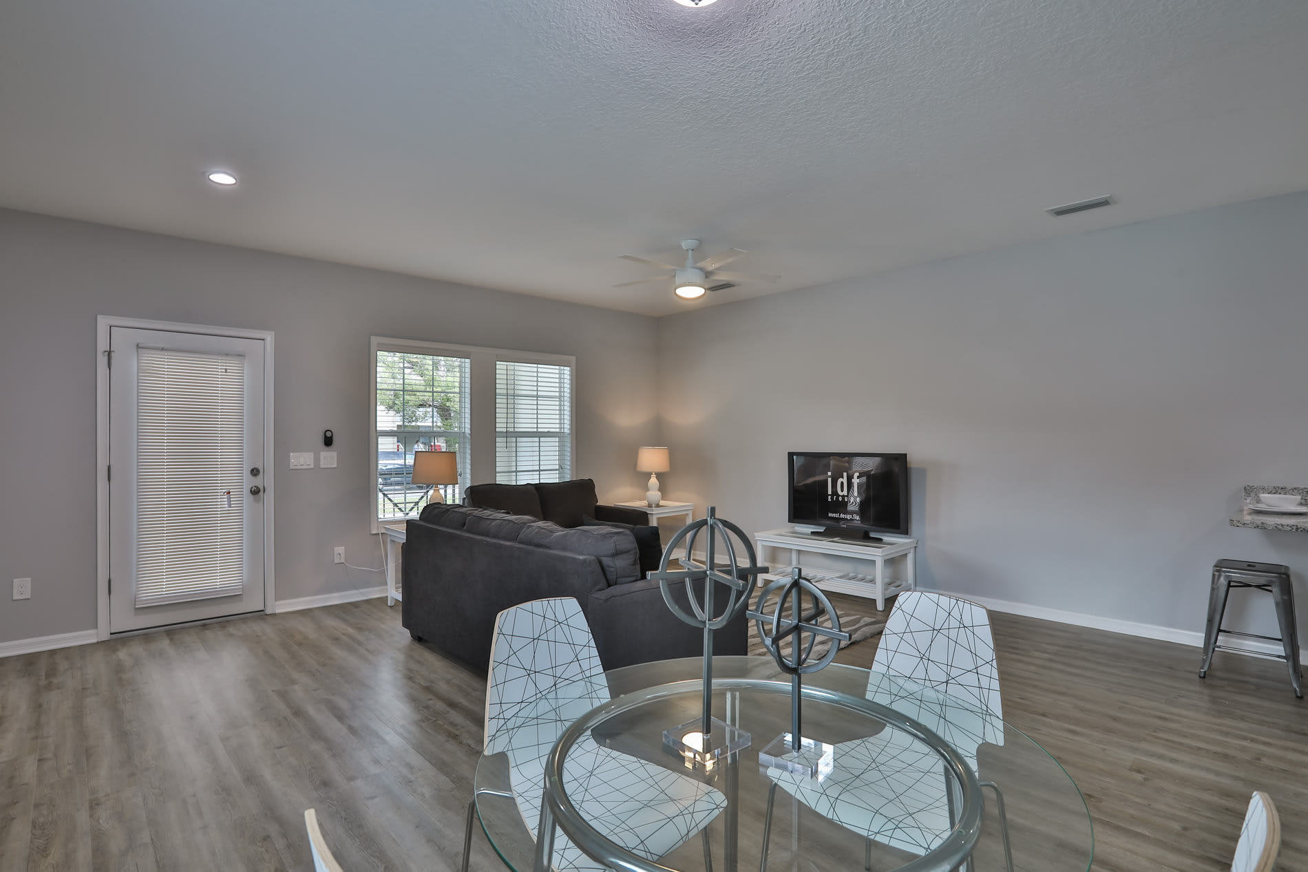 116 W Amelia Ave – photo 3