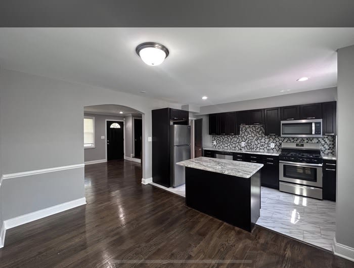 1399 Gittings Avenue – photo 1