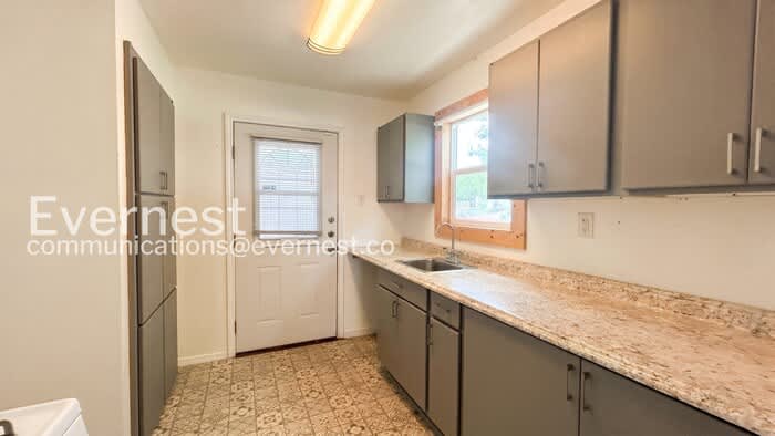 118 Cravens Avenue – photo 2