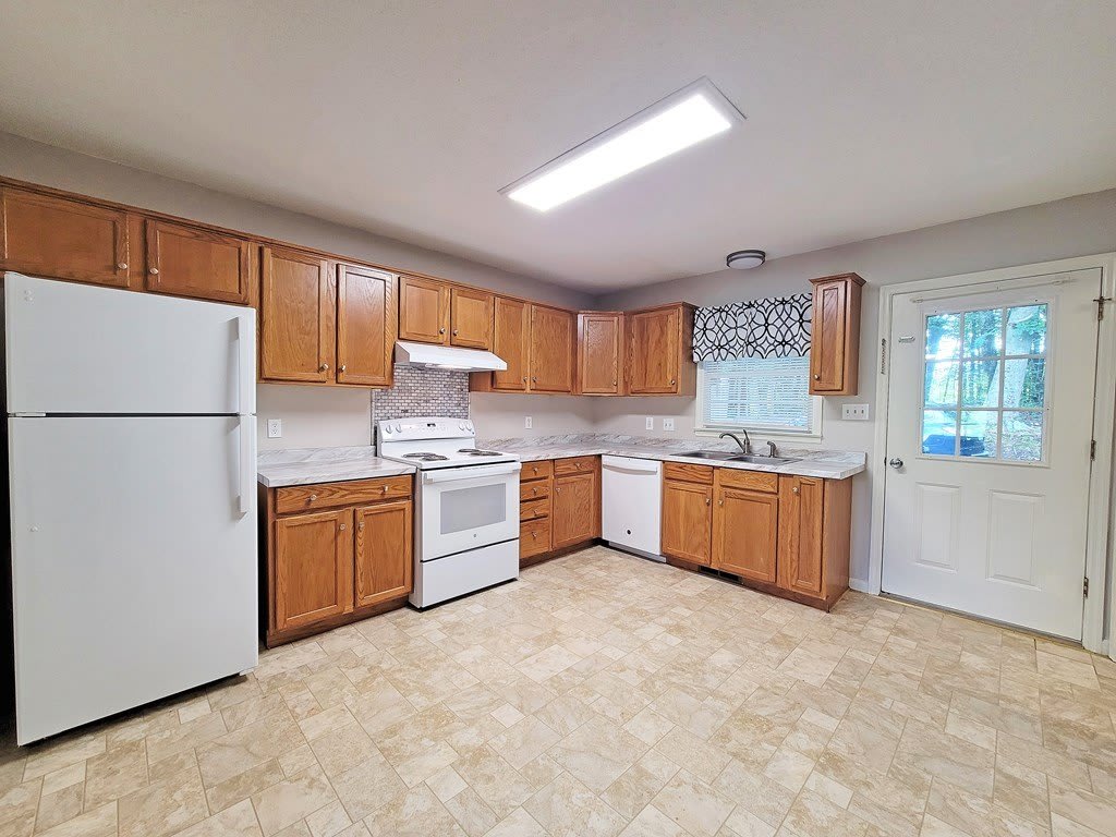 8600 Reedy Creek Road – photo 5
