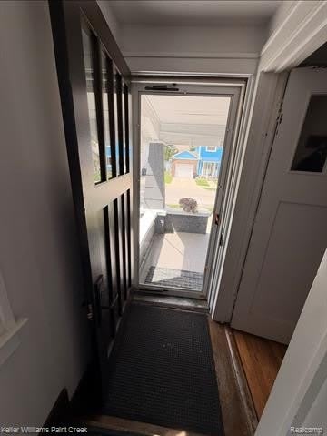 909 Knowles Street – photo 5