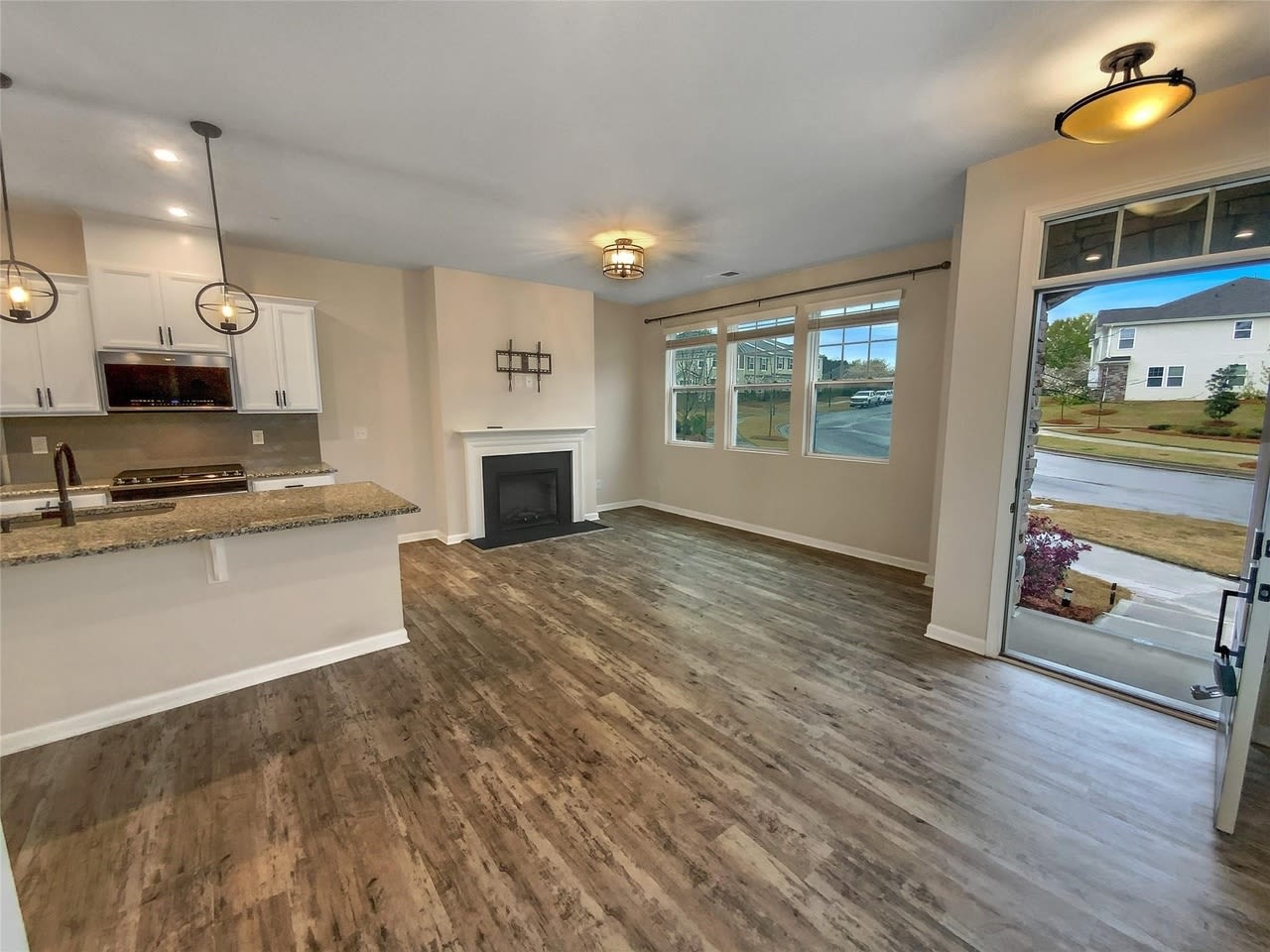 11052 Chalkbark Ln – photo 3