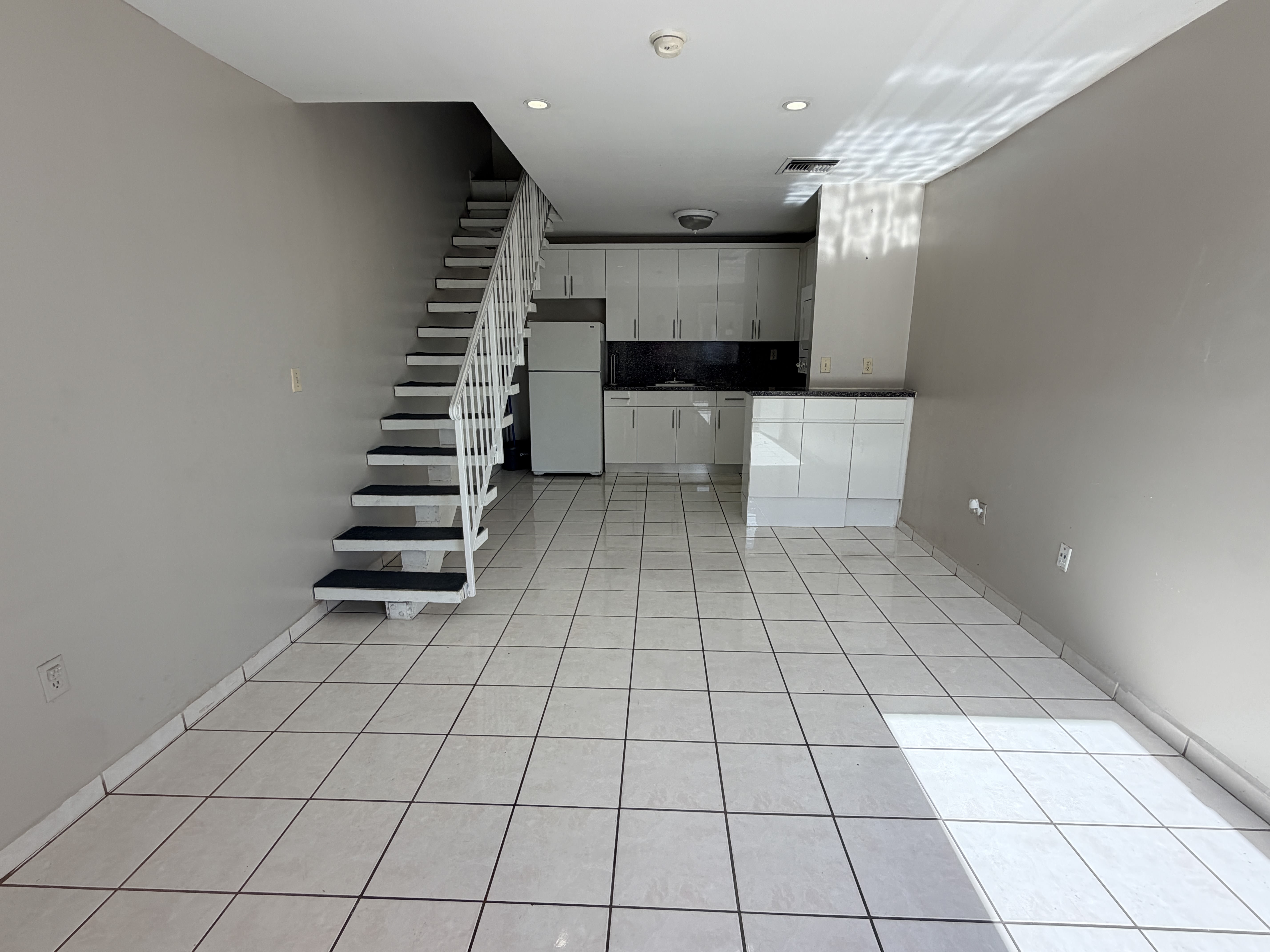 3901 Southwest 109th Avenue – photo 1