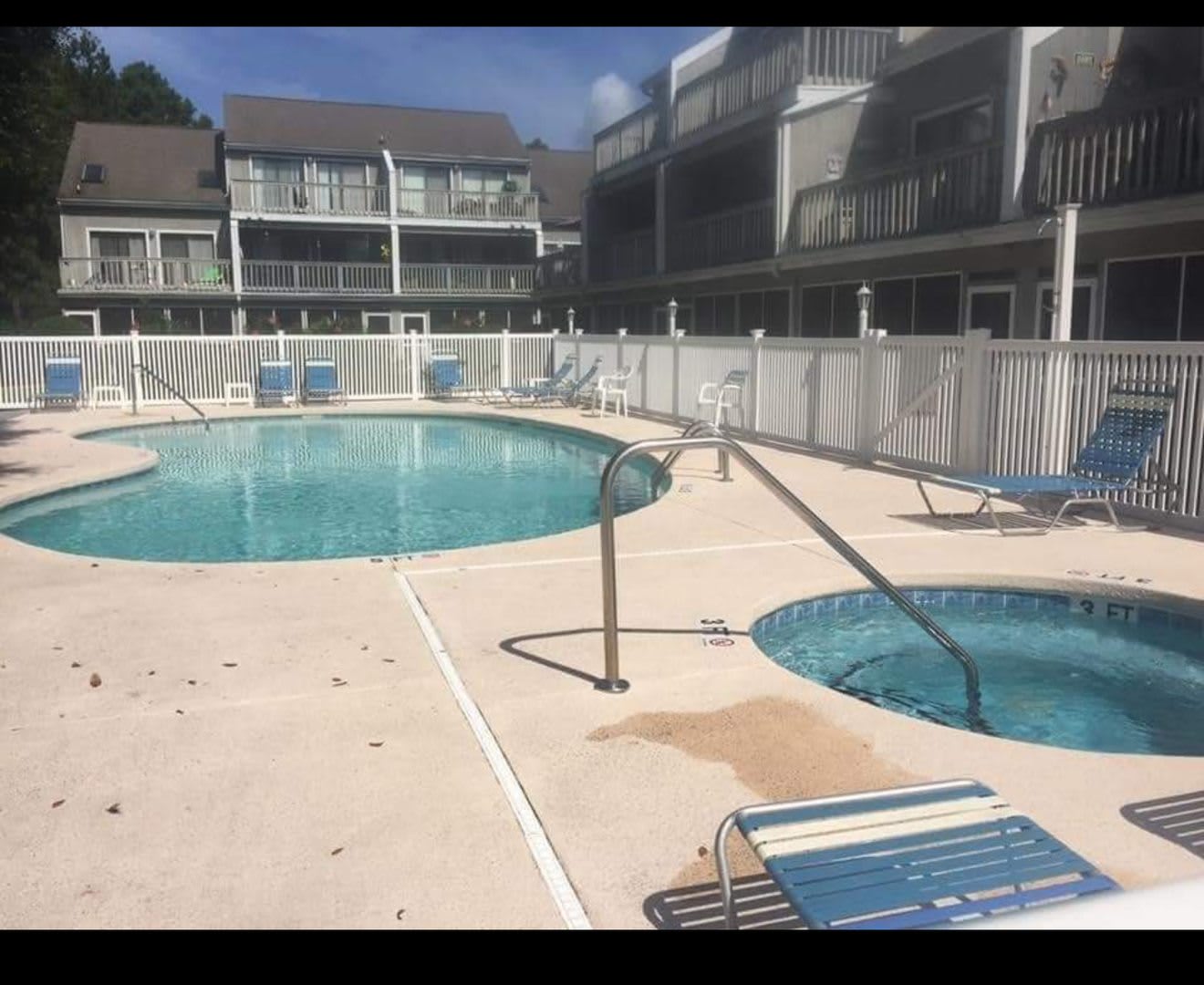 Golf Colony Unit 4C – photo 2