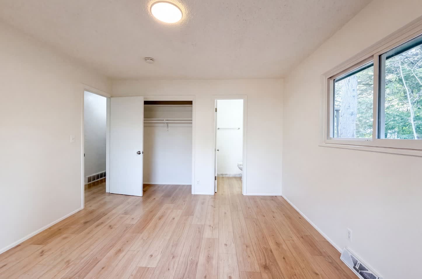 1307 Redwood Dr – photo 4
