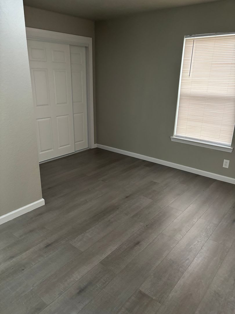 4 bedroom 3 bath House in Tudor COMING SOON!! – photo 3
