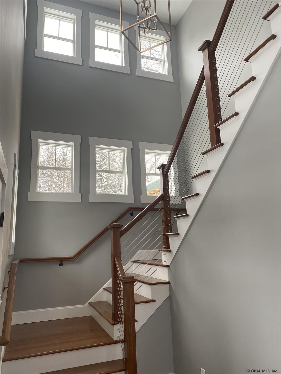 7 N Circular Street – photo 3