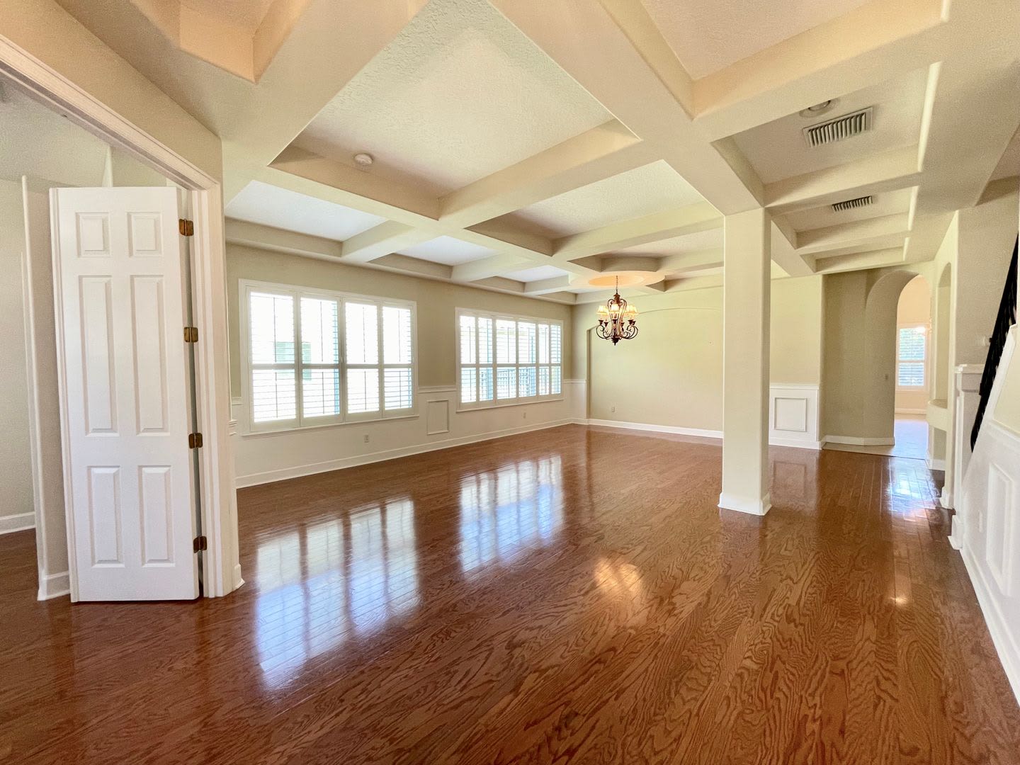 Luxury 5 Bedroom Home In Gated Whitney Isles At Belmere Fenced Yard – photo 4