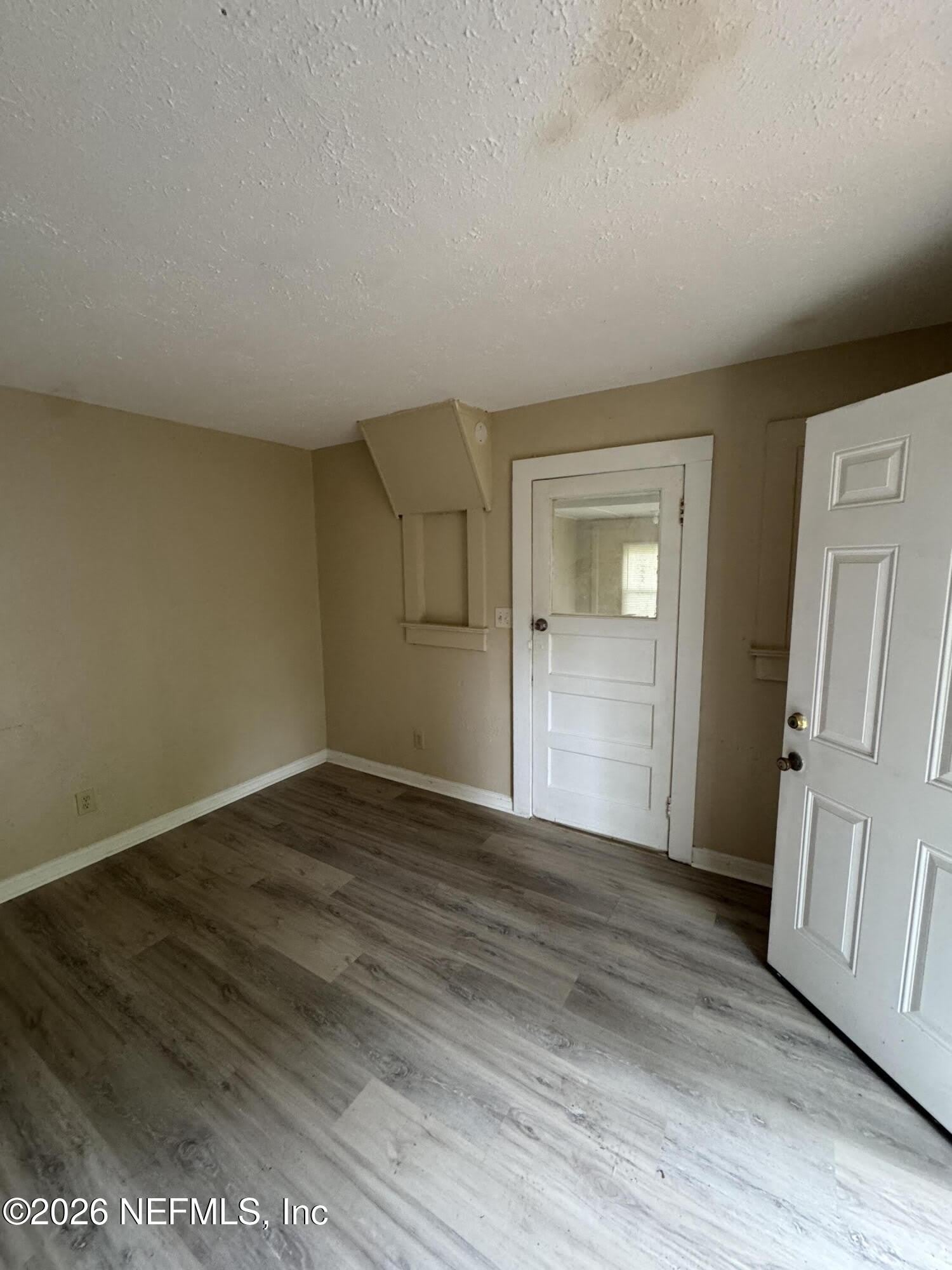 273 DAY Avenue – photo 4