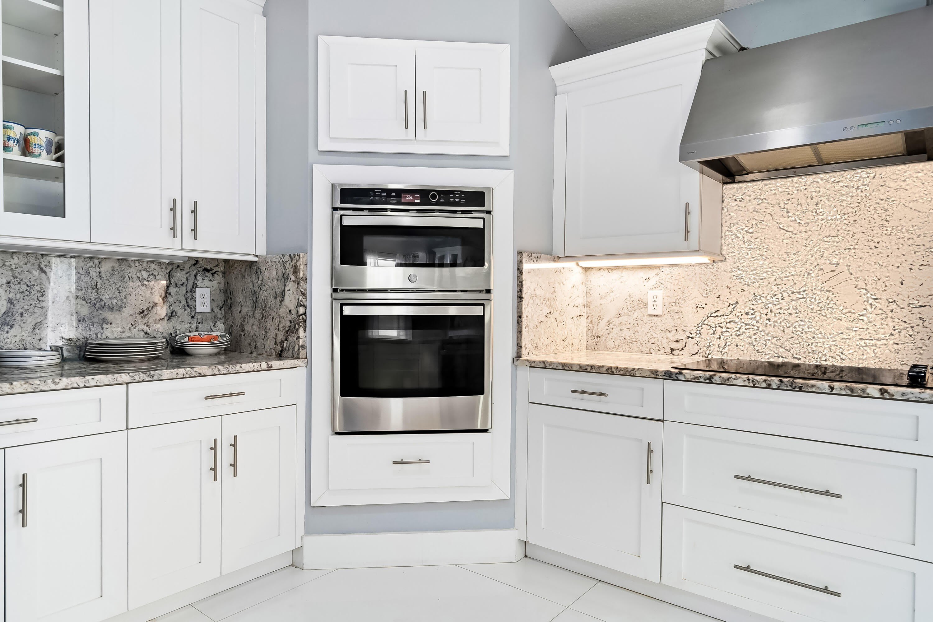 6715 NW PINSON Court – photo 4