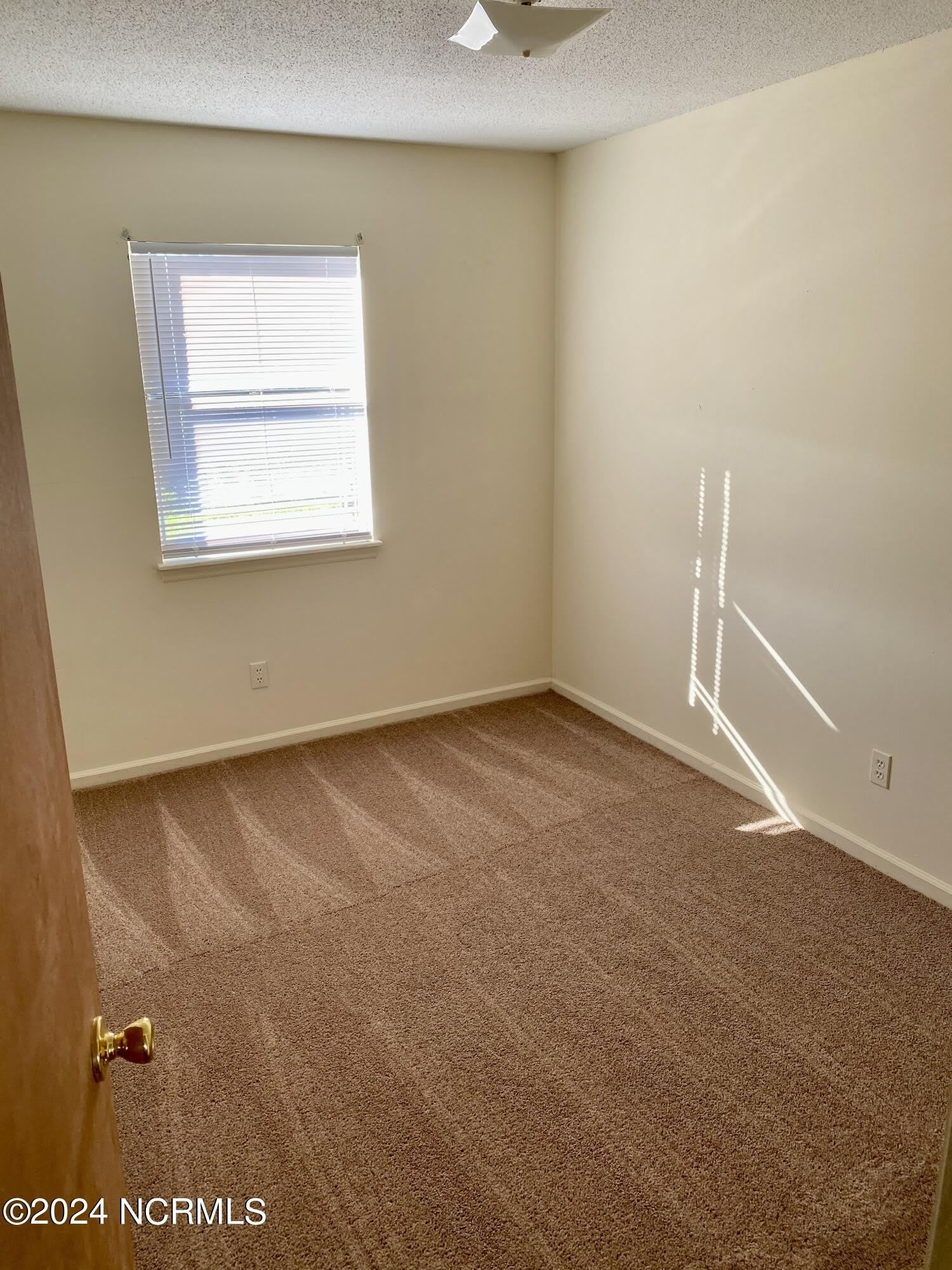 1085 Cheyenne Court – photo 3