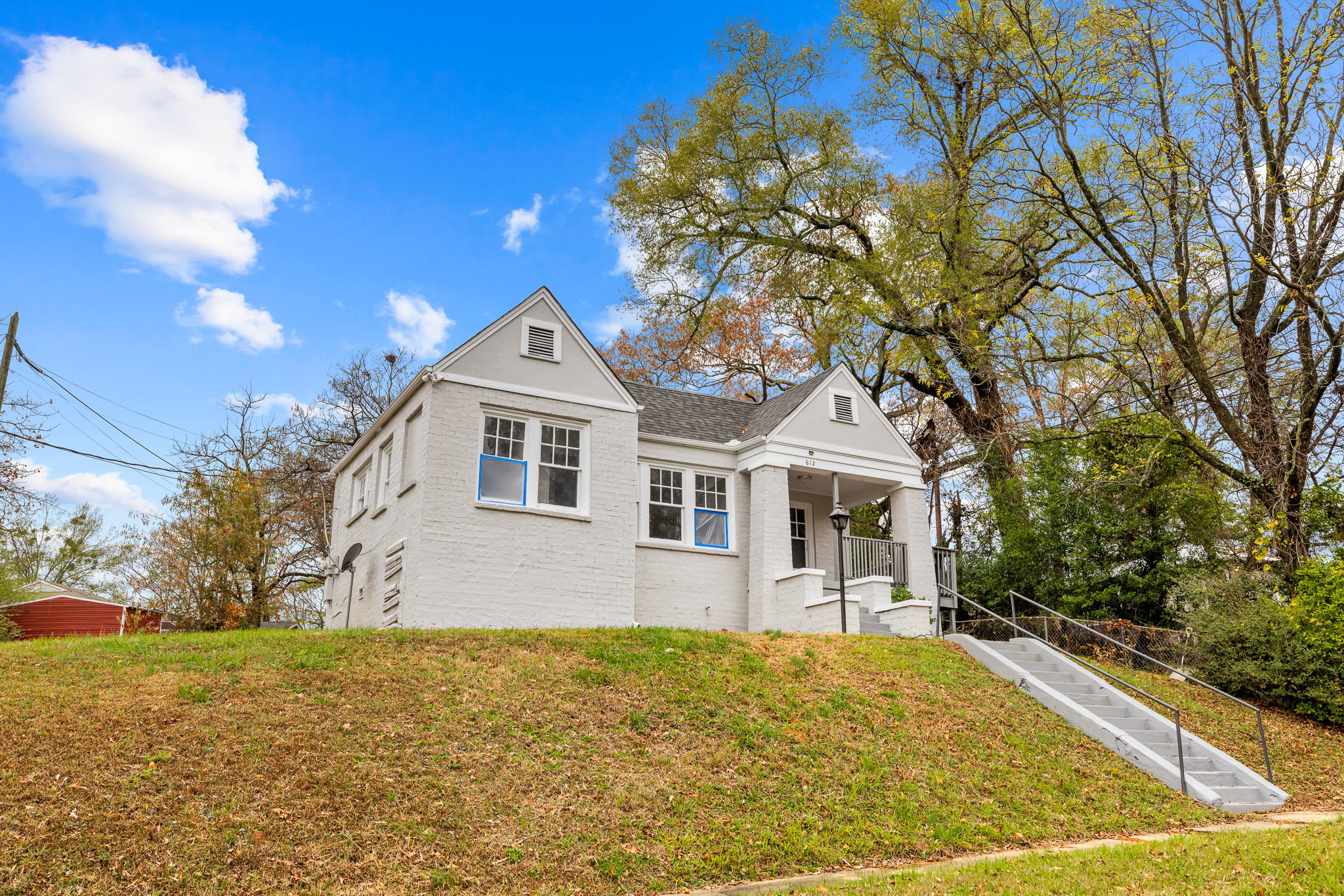 612 12th St W – photo 1