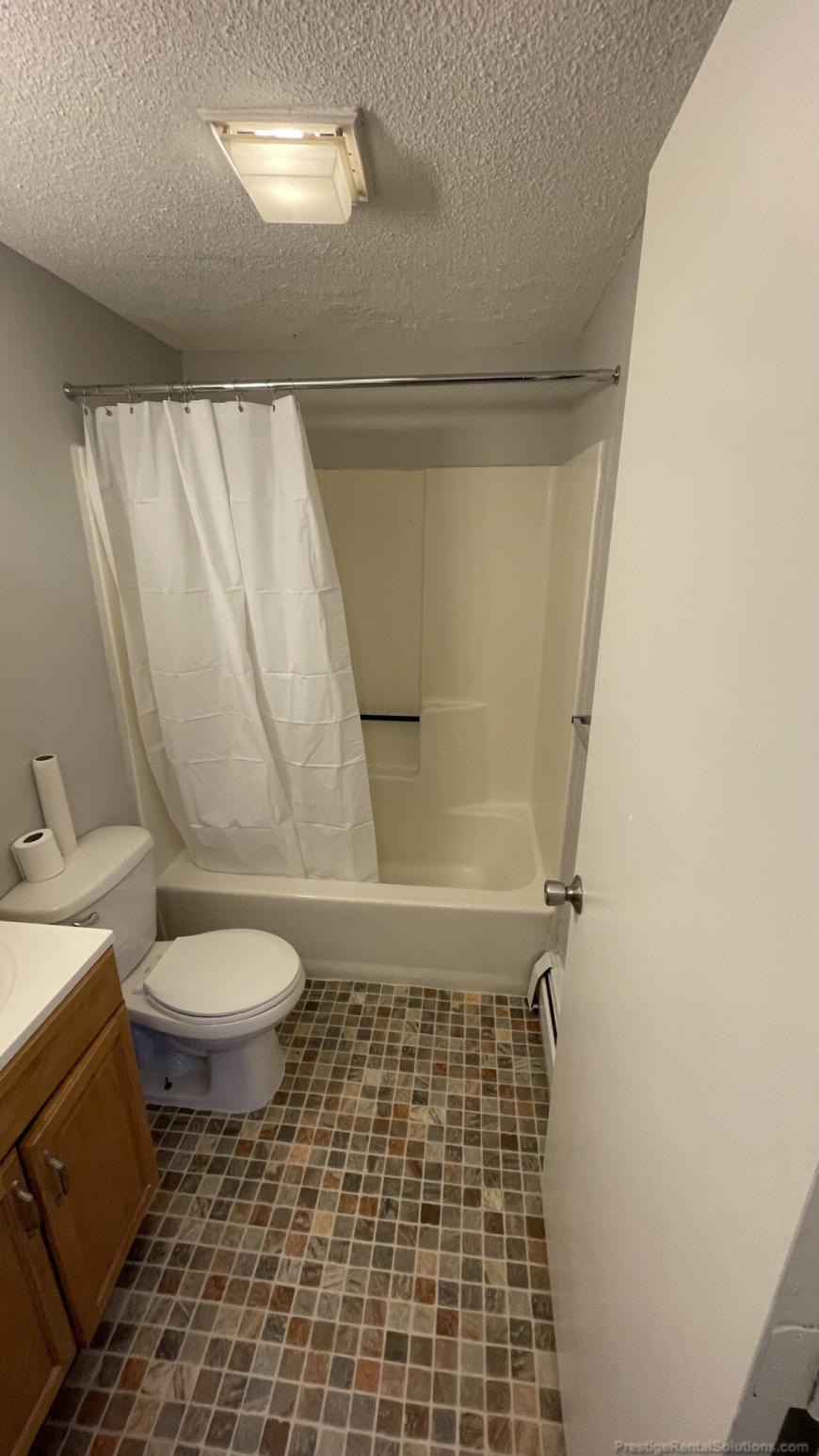 640 Washington St – photo 5
