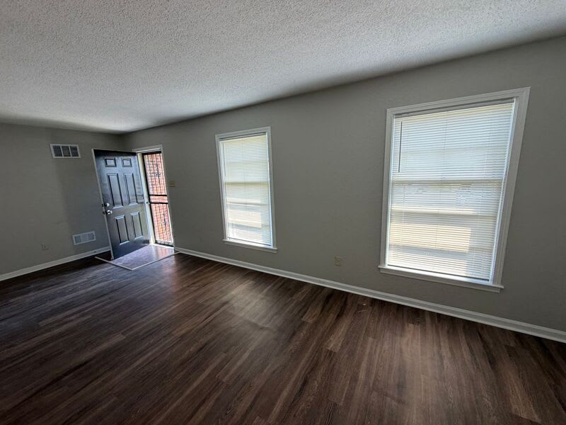 3753 Wickcliff Ln – photo 4