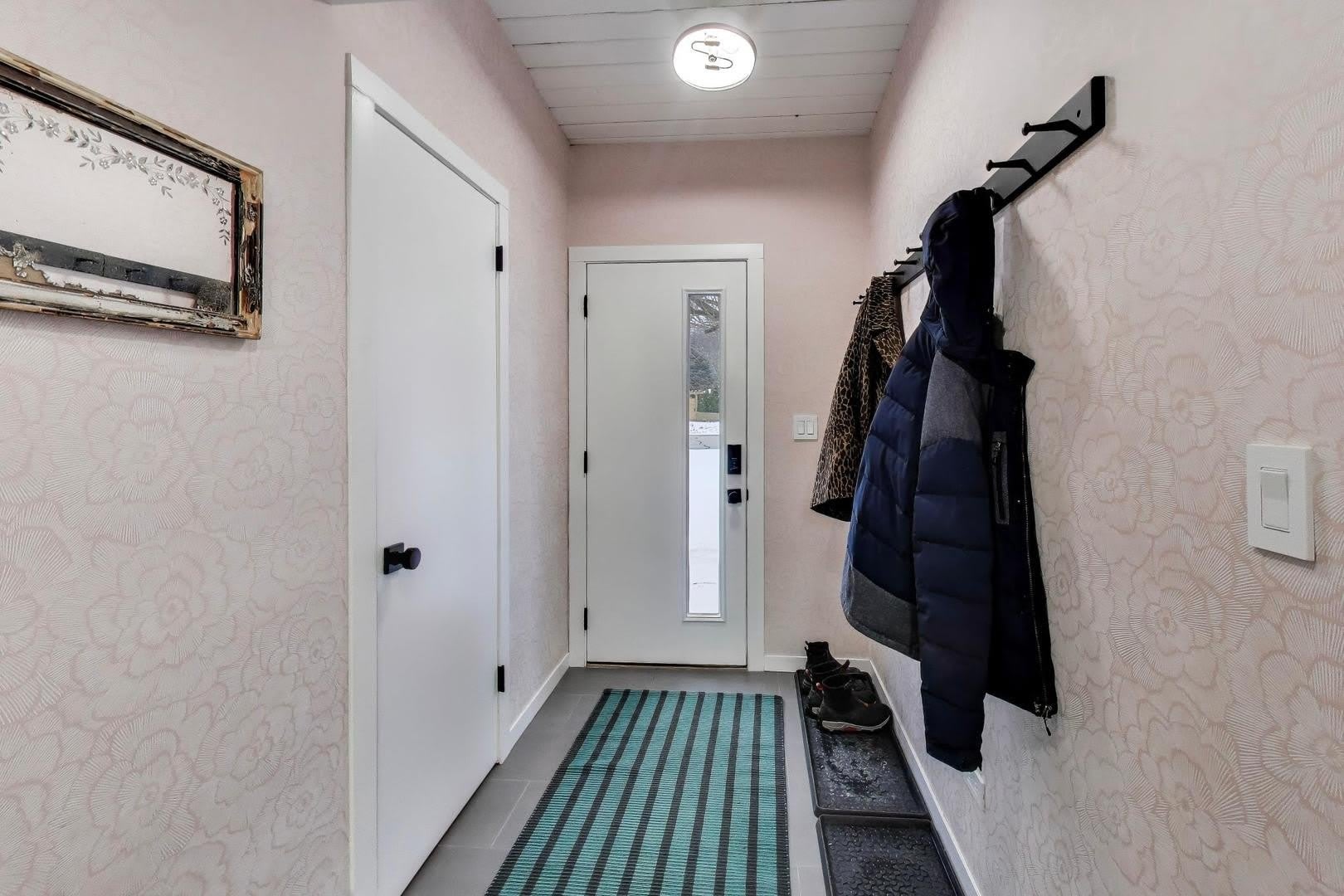 2649 Crawford Avenue – photo 4