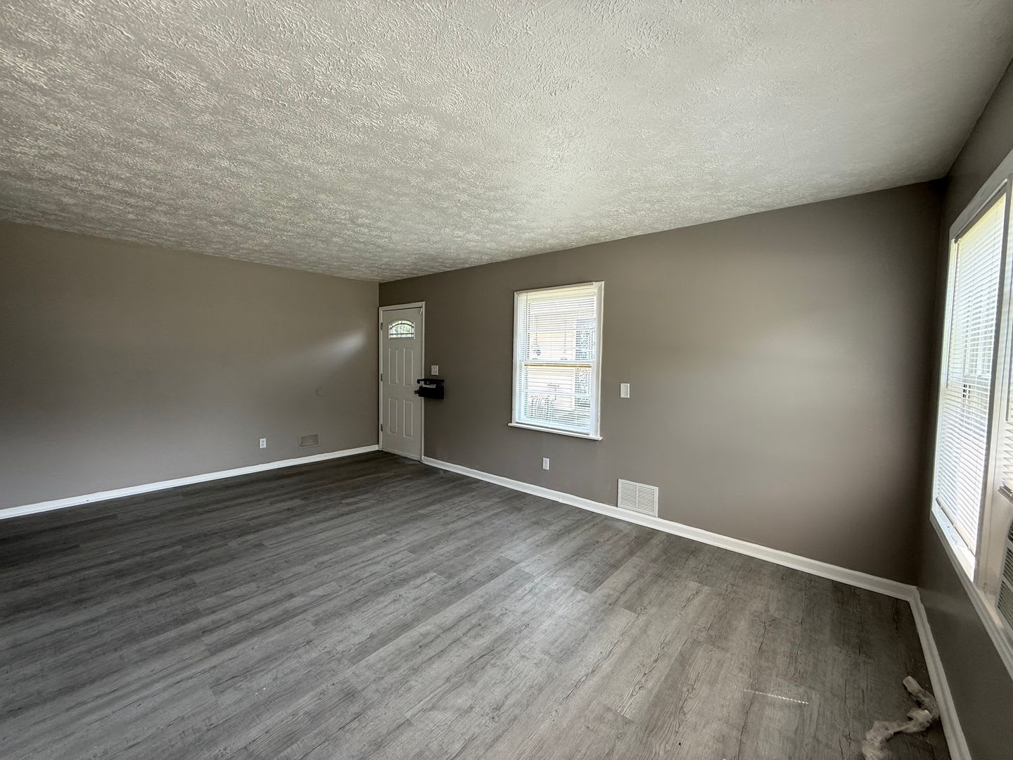 Cozy 3 Bedroom 1 Bath – photo 5