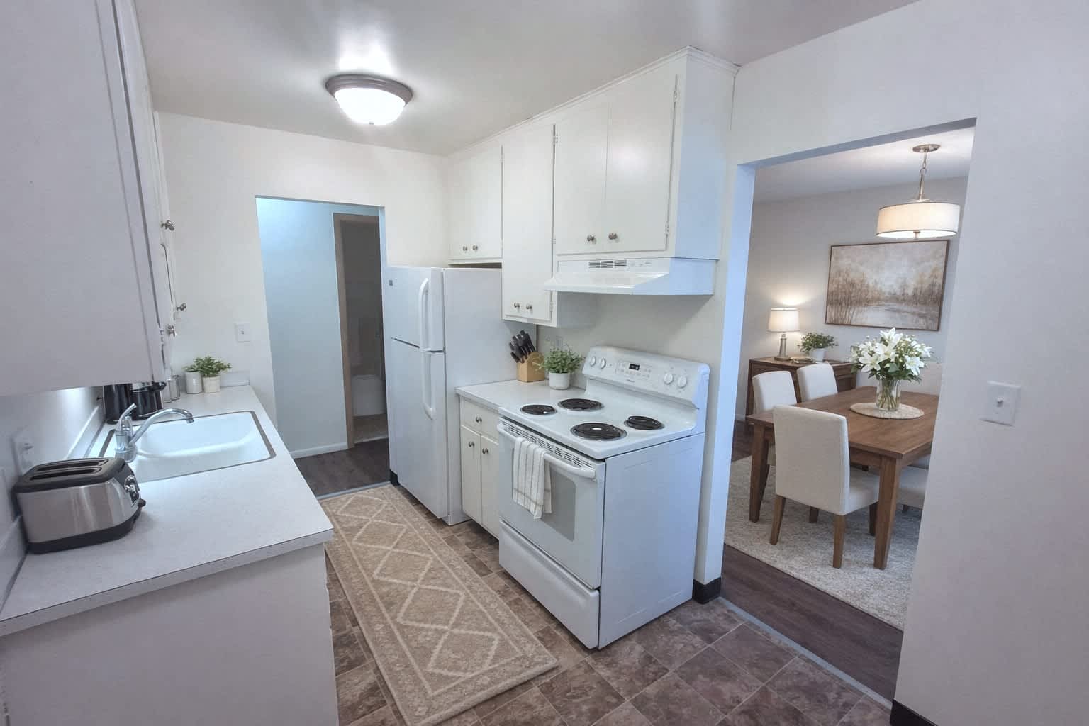 English Conway Place – photo 2