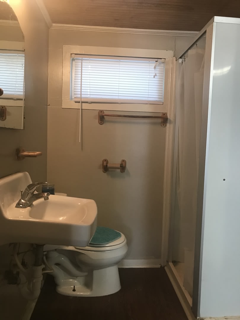 One Bedroom Near UL – photo 5