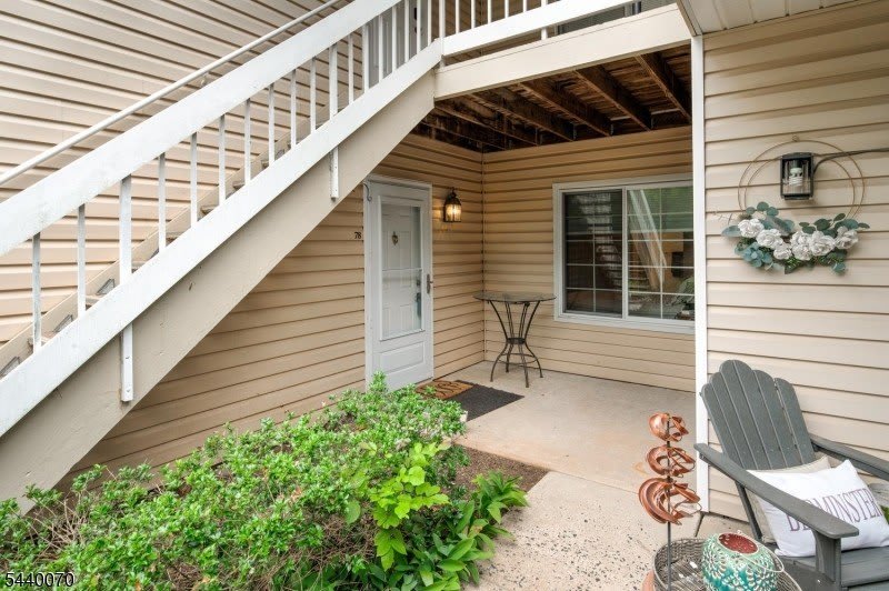 78 Wendover Court – photo 3