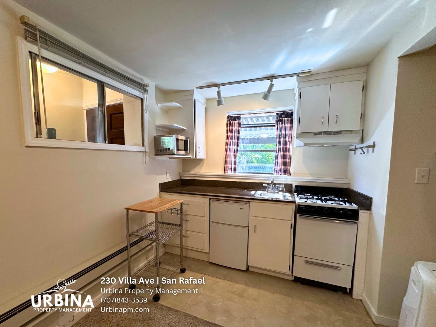 Utilities Included! Charming Studio Near Dominican University – photo 4