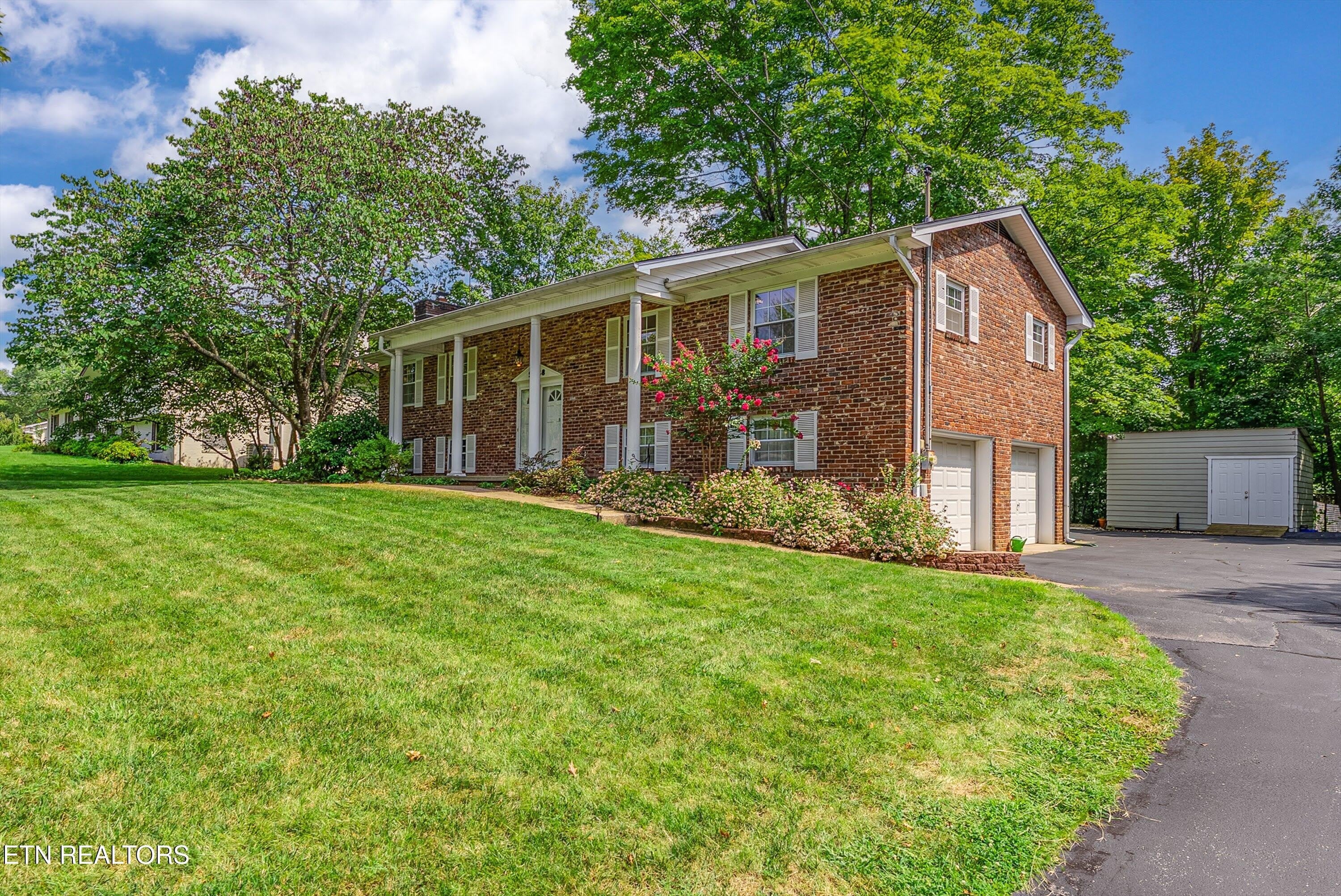 9528 Gulf Park Drive – photo 3