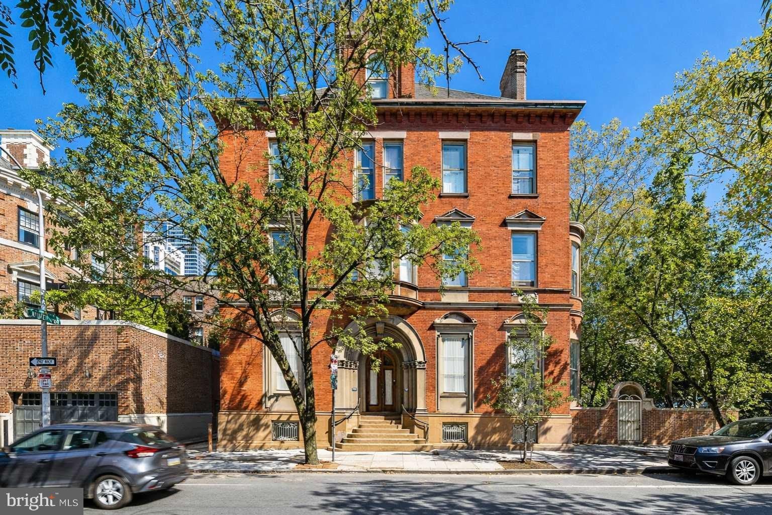 251 S 22Nd Street – photo 2