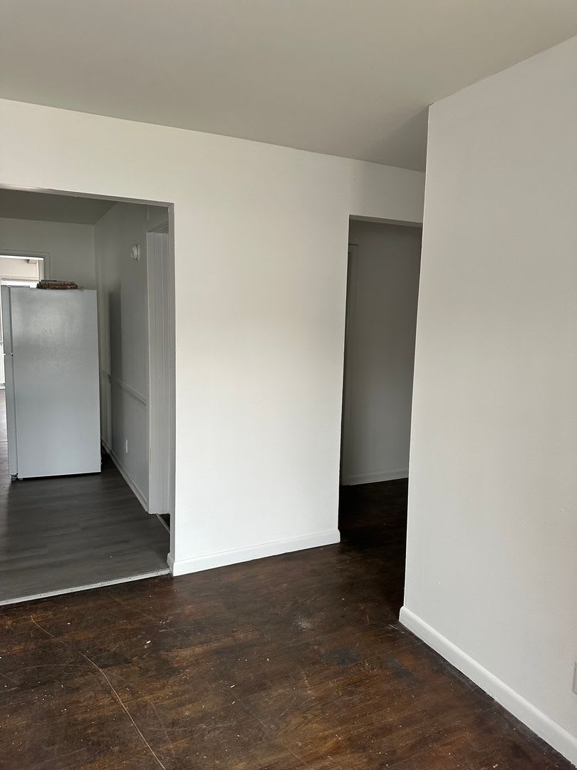 3203 Old Forest Rd – photo 2