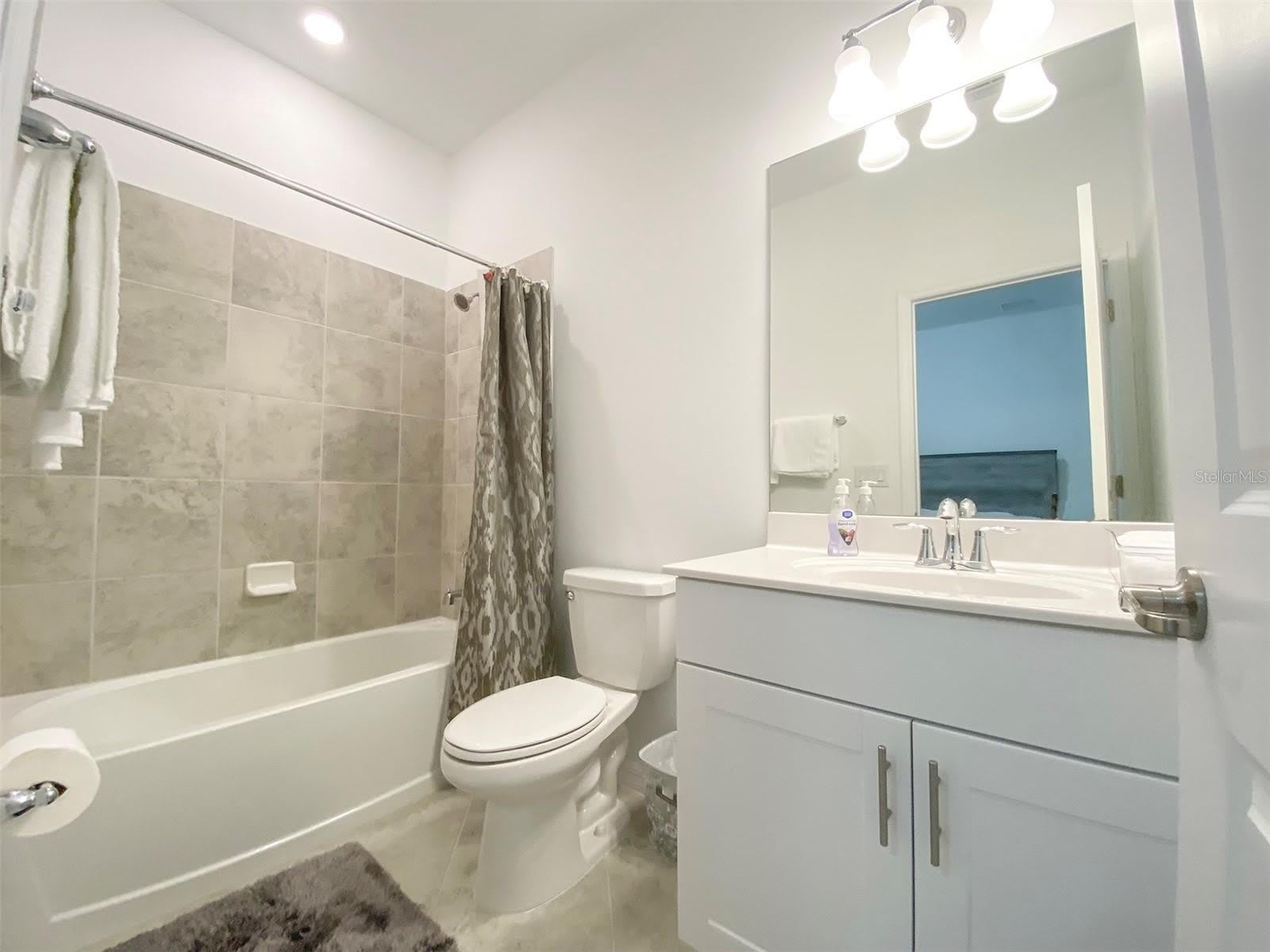 15936 HONEYSUCKLE Street – photo 5